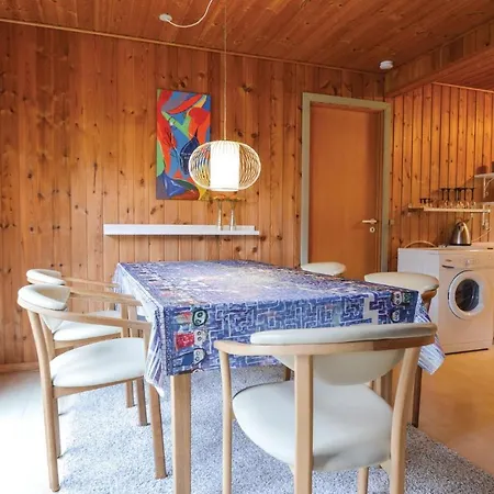 Casa vacanze Three-bedroom Holiday In Give