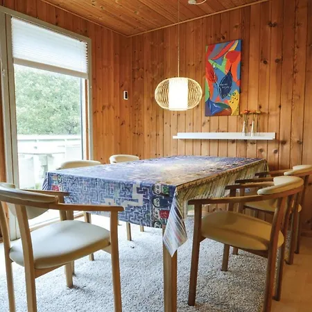 Three-bedroom Holiday In Casa vacanze